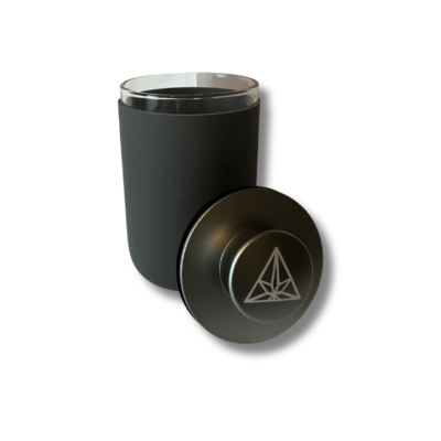 Treez Club Premium Stash Jar: Hochwertiger 10-cm-Glasbehälter mit Aluminiumdeckel – wasserdicht, geruchsdicht und extrem langlebig